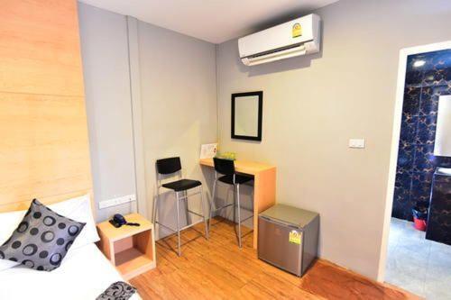 Love Box Resort Bangkok Bagian luar foto