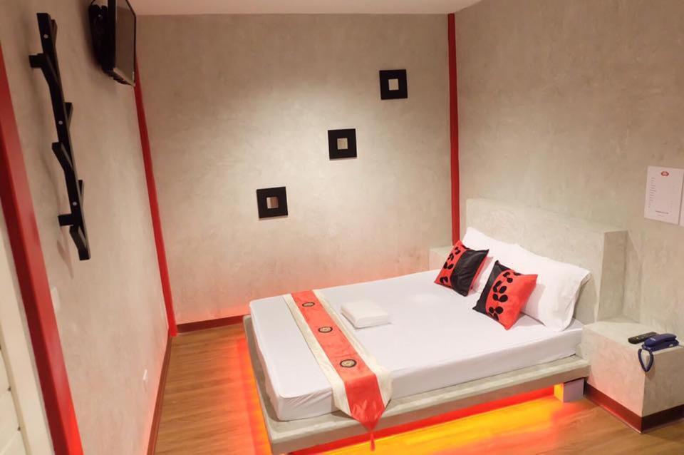 Love Box Resort Bangkok Bagian luar foto