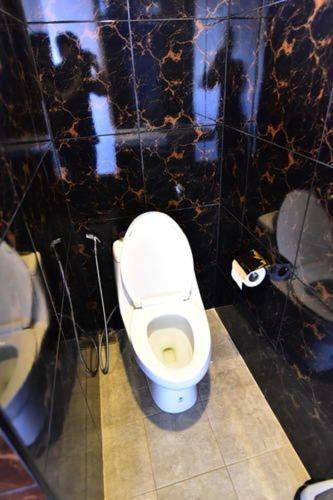 Love Box Resort Bangkok Bagian luar foto